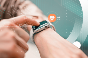 What Is Wearable Technology in Healthcare: Meaning and Benefits